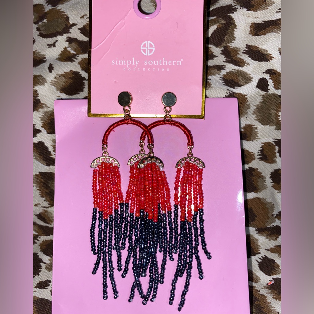 Nwt Simply Southern Beaded Earrings 11$